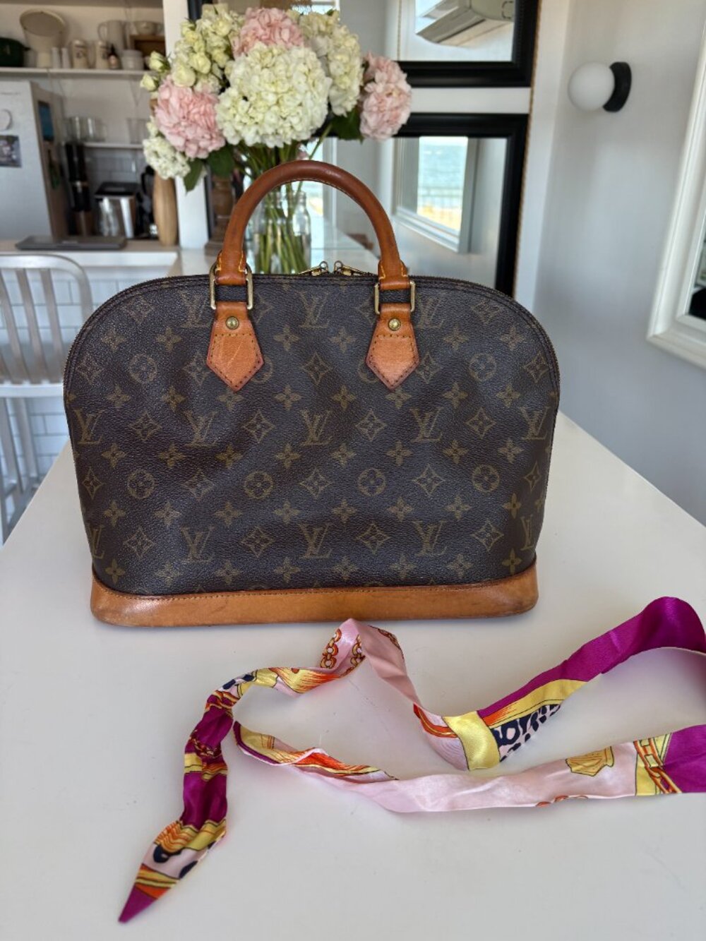 Authentic Louis Vuitton Alma Shoulder Bag Brown Canvas/Leather - Picture 3 of 4
